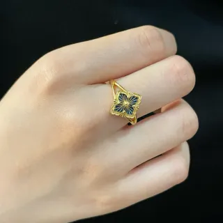 Gold-Tone Quatrefoil Floral Enamel Ring