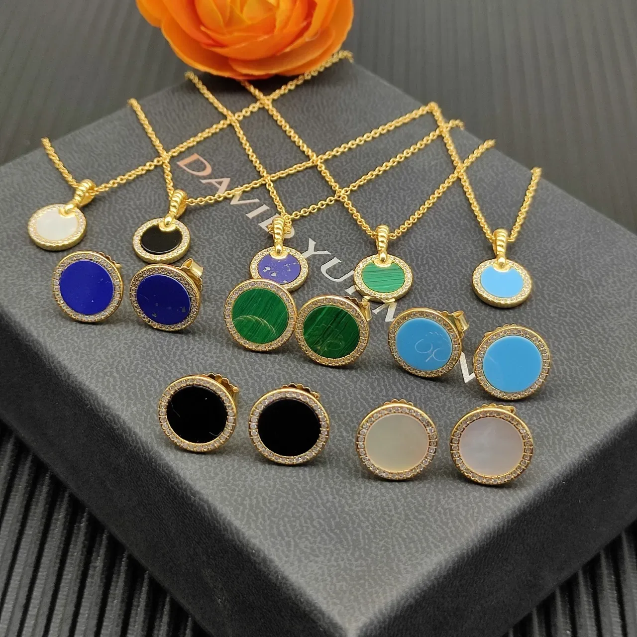 Gold White Chain Circular Pendant Necklace 2