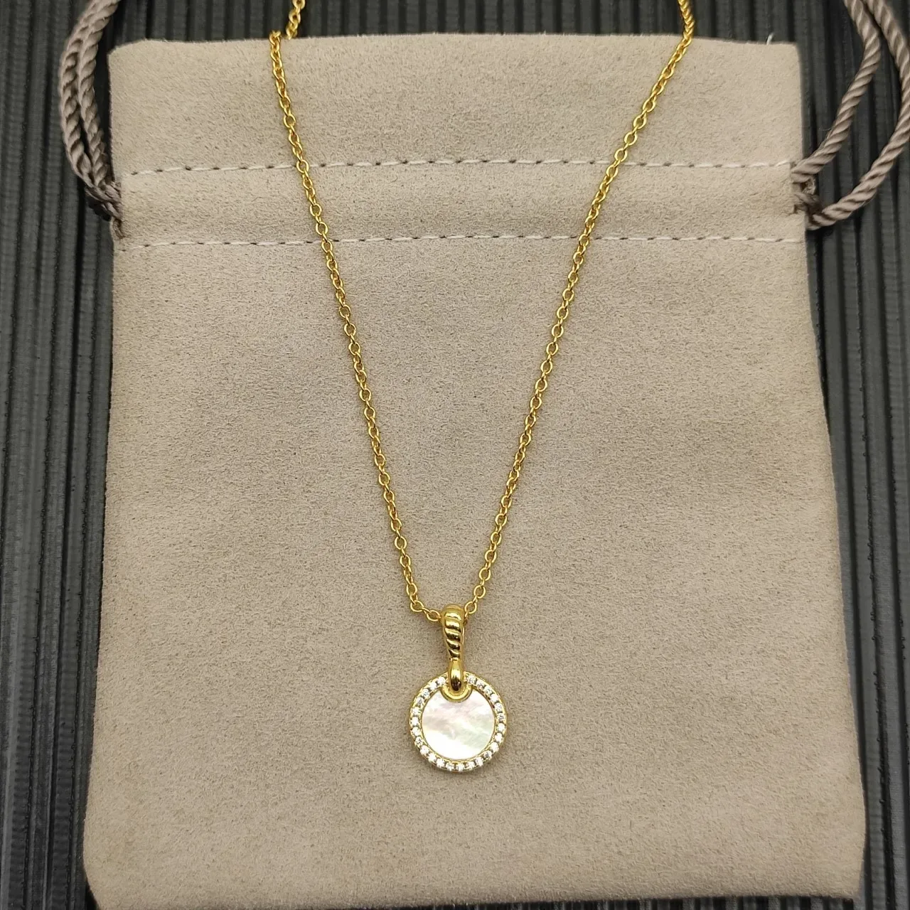 Gold White Chain Circular Pendant Necklace 8