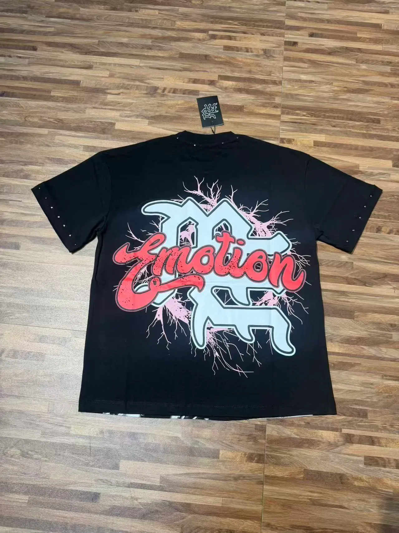 Graphic Print Rivet-Trimmed Oversized T-Shirt 7