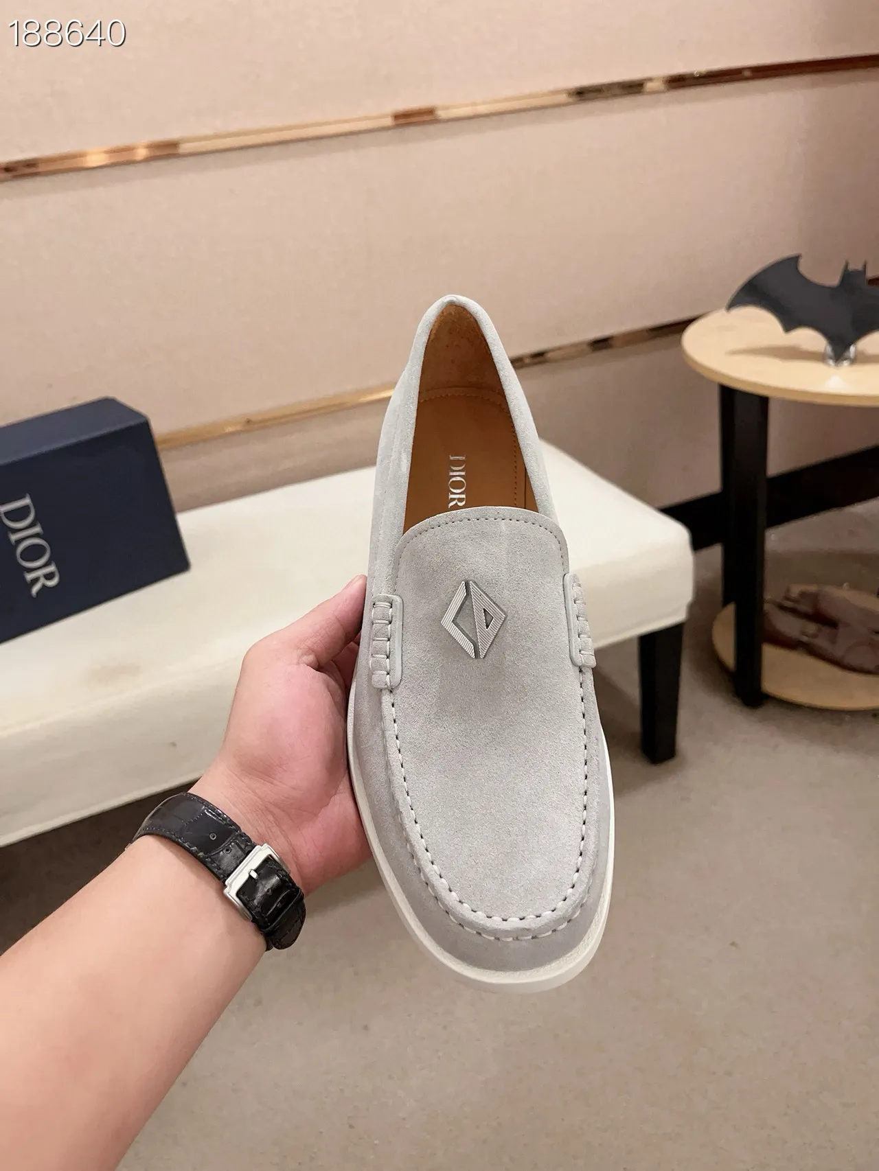 Gray White Suede Upper Moc-Toe Stitching Loafer 4