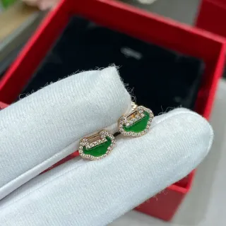 Brincos com Motivo de Esmalte Verde e Pedra Pavé