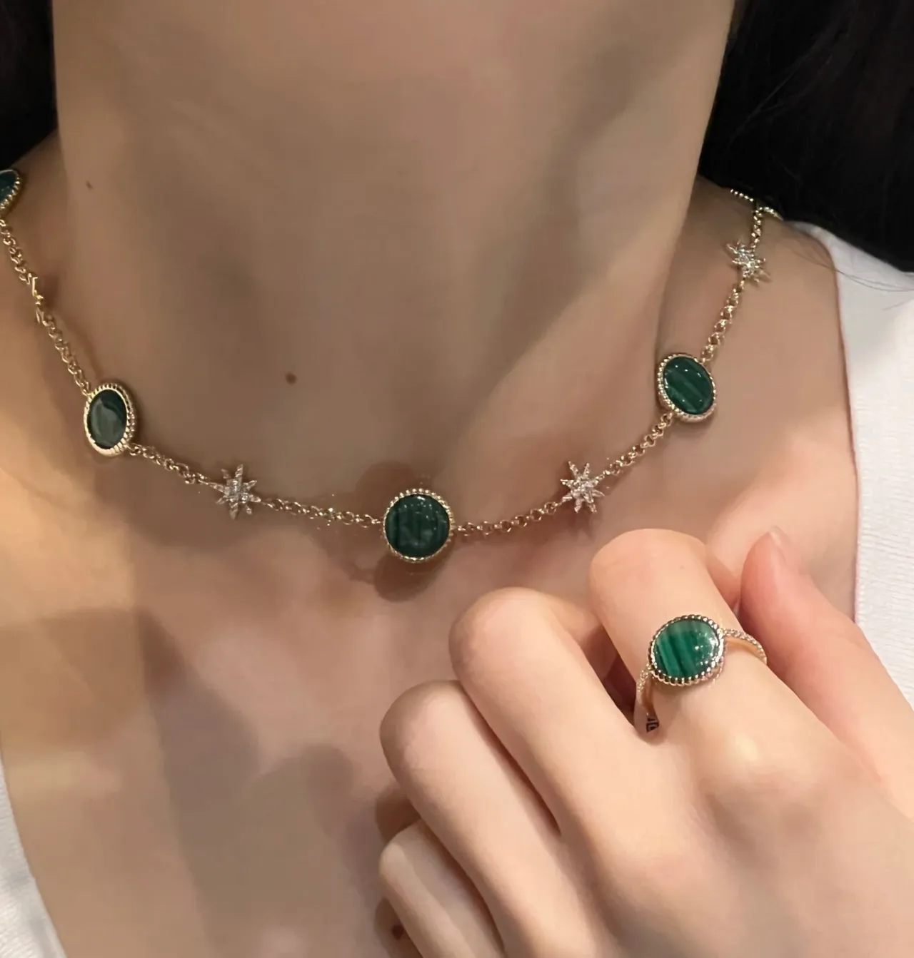 Green Gold Chain Cabochon Stones Necklace 2