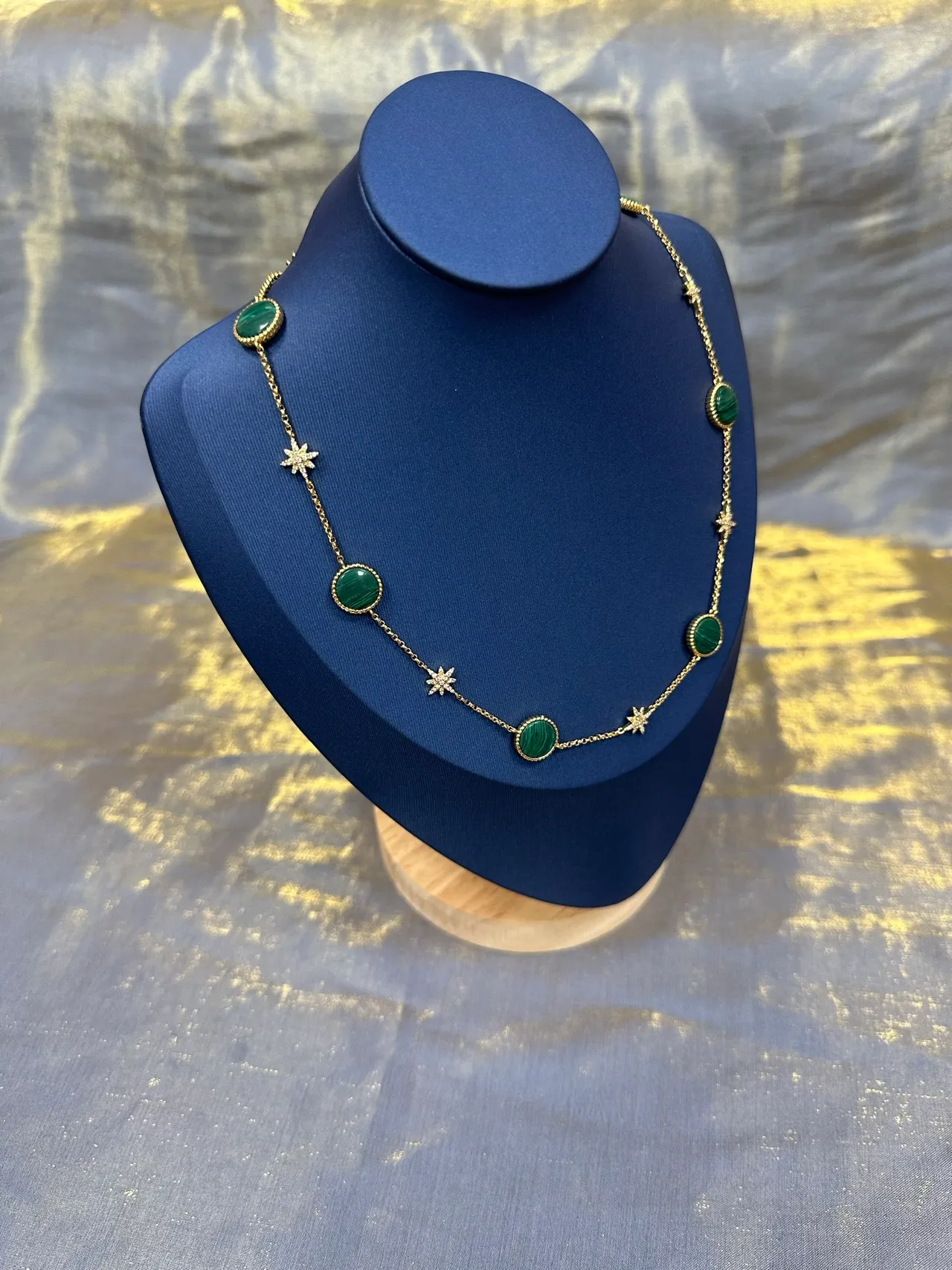 Green Gold Chain Cabochon Stones Necklace 9