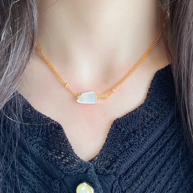 Green Gold Double-Chain Malachite-Style Pendant Necklace 9
