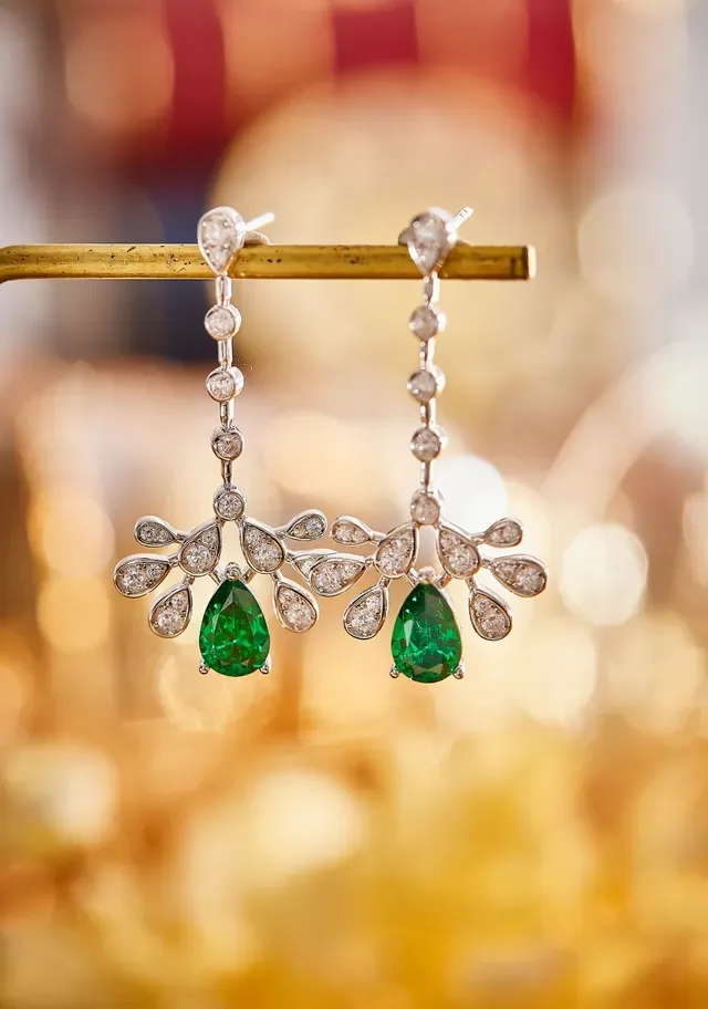 Green Silver Dangling Floral Motif Earrings 3