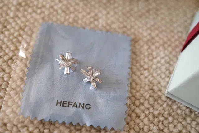 HEFANG Crystal Floral Starburst Stud Earrings 9