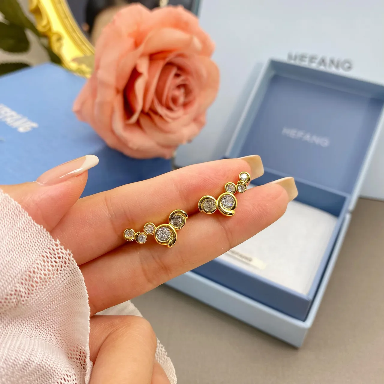 HEFANG Gold-Tone Clustered Round Stone Stud Earrings 3