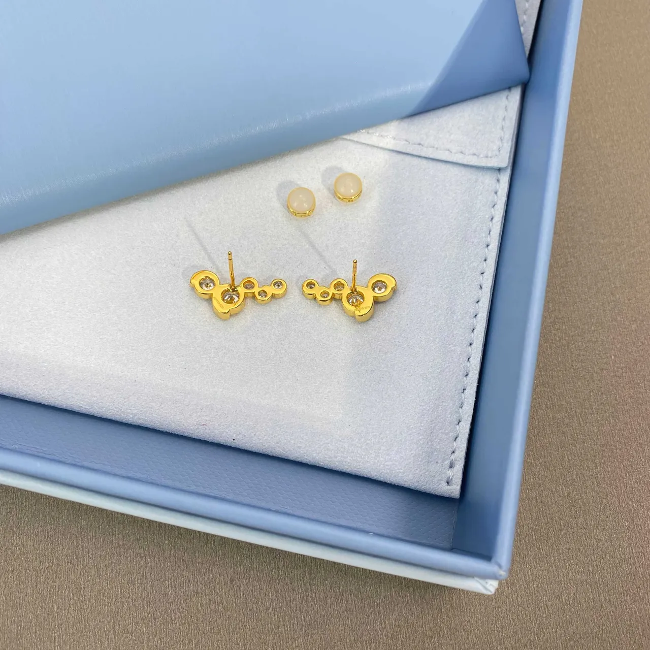 HEFANG Gold-Tone Clustered Round Stone Stud Earrings 7