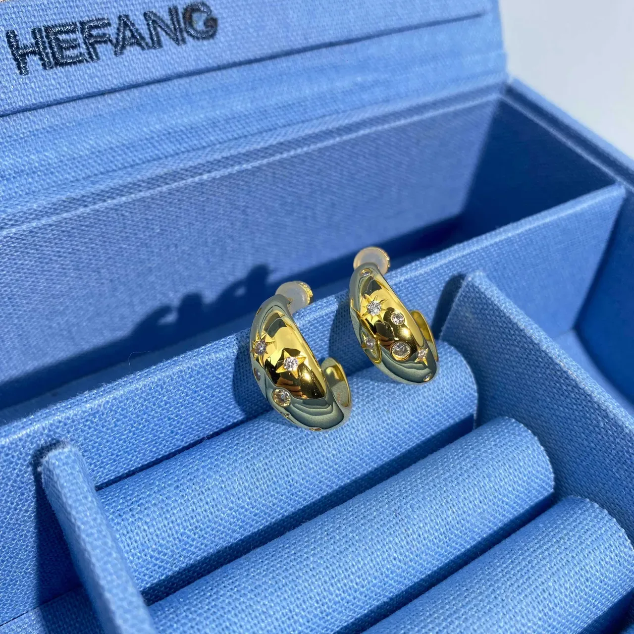 HEFANG Gold-Tone Star Motif Crystal Earrings 8