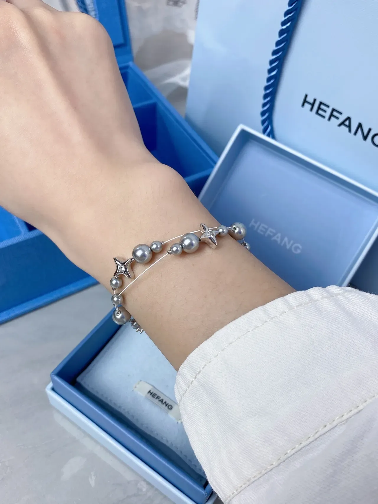 HEFANG Pearl and Star Charm Silver-Tone Bracelet 4