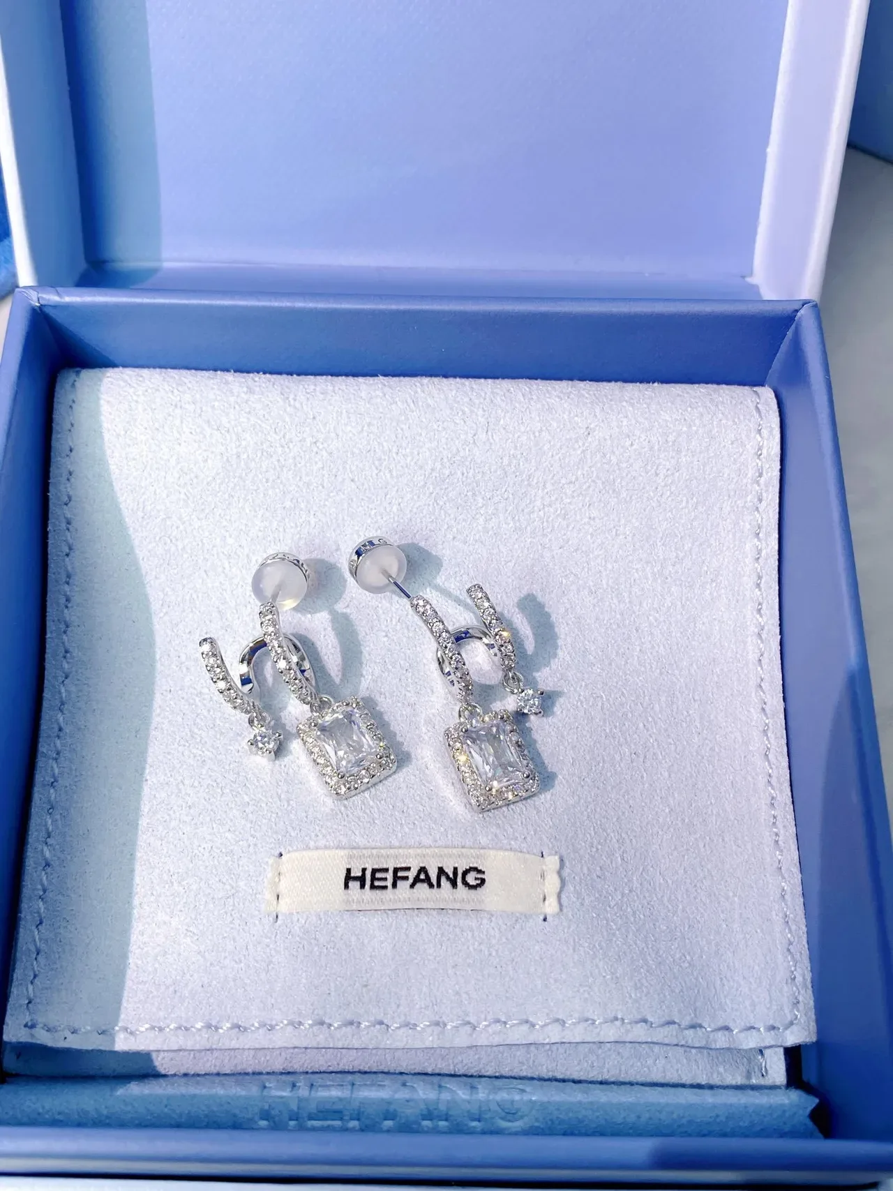 HEFANG Silver Rectangular Emerald-Cut Central Stone Pavé Halo Setting Necklace 7