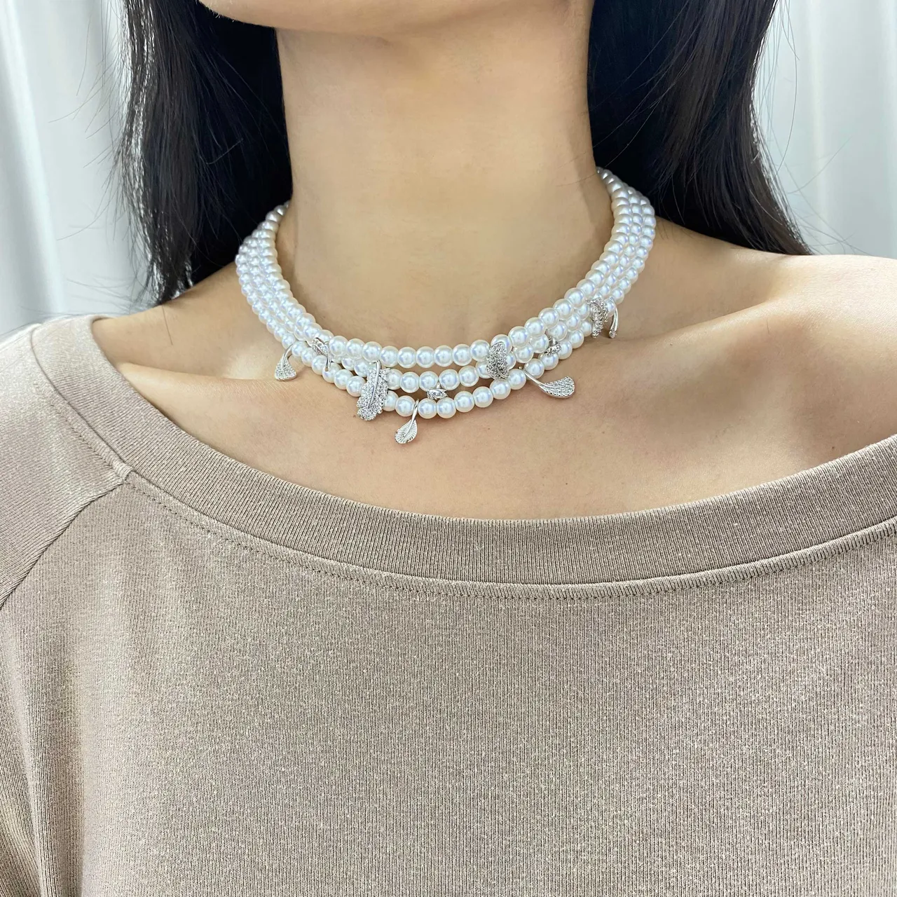 HEFANG White Silver Multi-Strand Pearl Feather-Shaped Crystal Charms Necklace 2