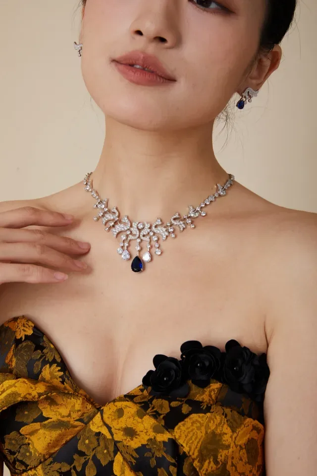 High-Jewelry Pavé-Set Floral-Dove Motif Drop Pendant Necklace 8
