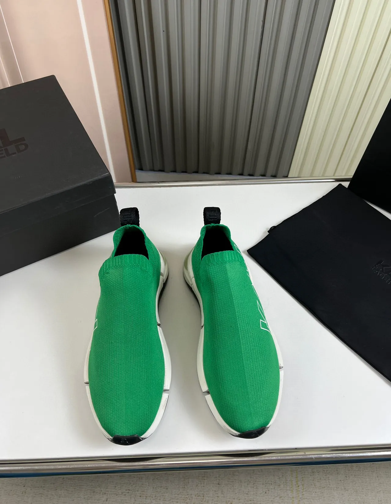 Karl Lagerfeld Green White Knit Slip-On Bold Logo Print Lifestyle Sneakers 9