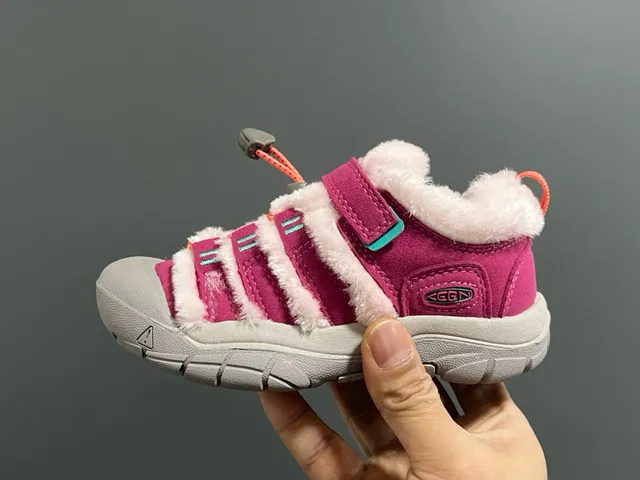Keen Pink White Fleece-Lined Adjustable Strap Casual Sandals 8