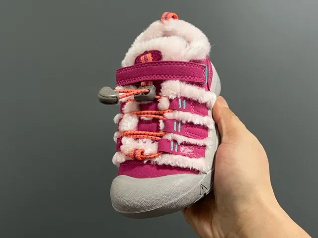 Keen Pink White Fleece-Lined Adjustable Strap Casual Sandals 9