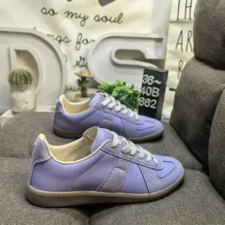 Tênis lavanda painelados low-top cupsole