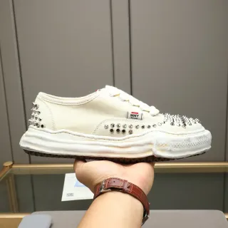 MMY Footwear Tênis Lifestyle de Lona com Tachas