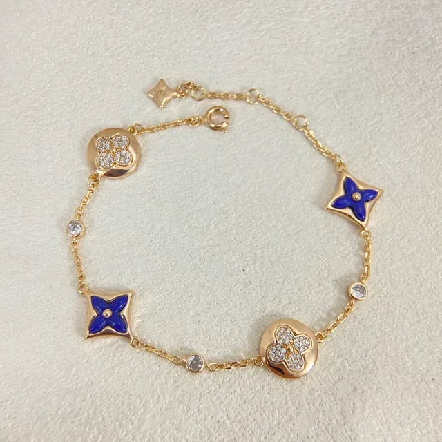 Collares de encanto de estrella y floral de esmalte de múltiples tonos 5