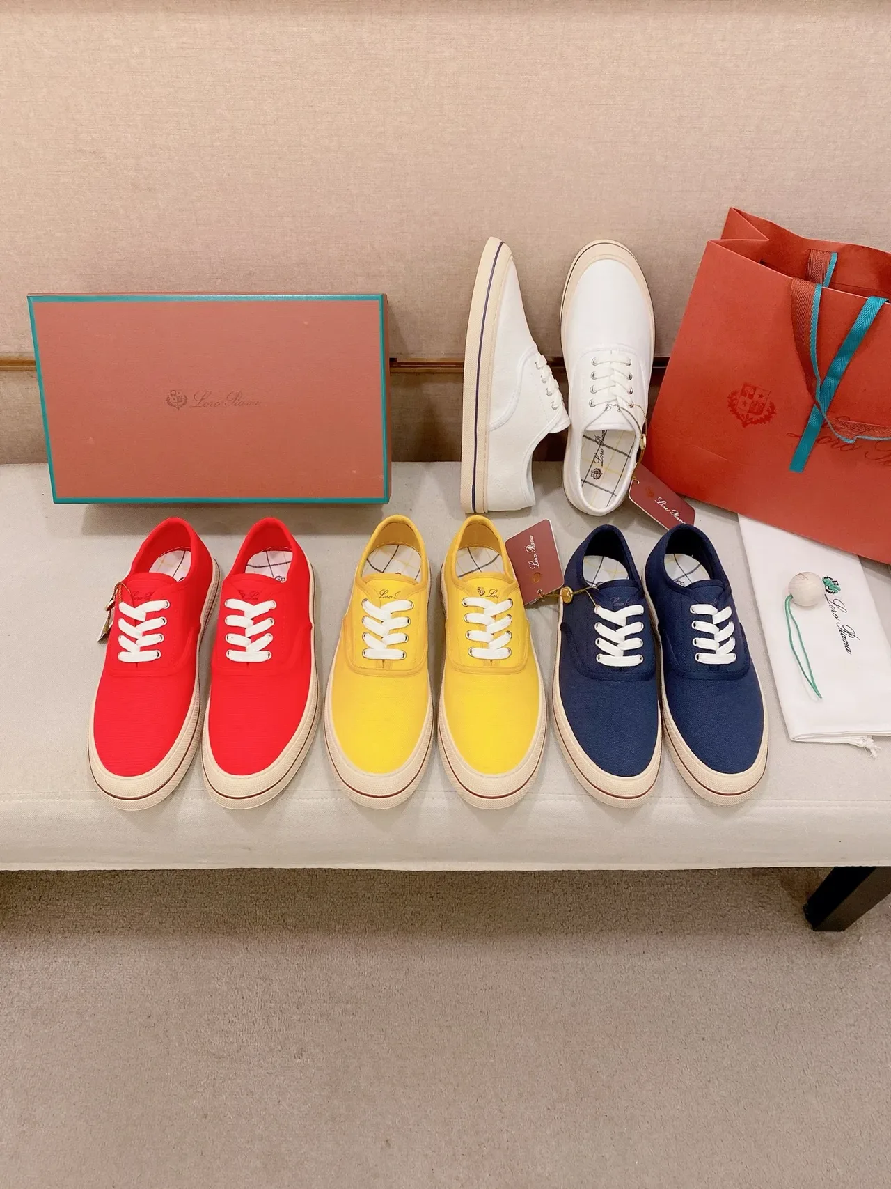 Navy Beige Upper Low-Top Canvas Shoes 2