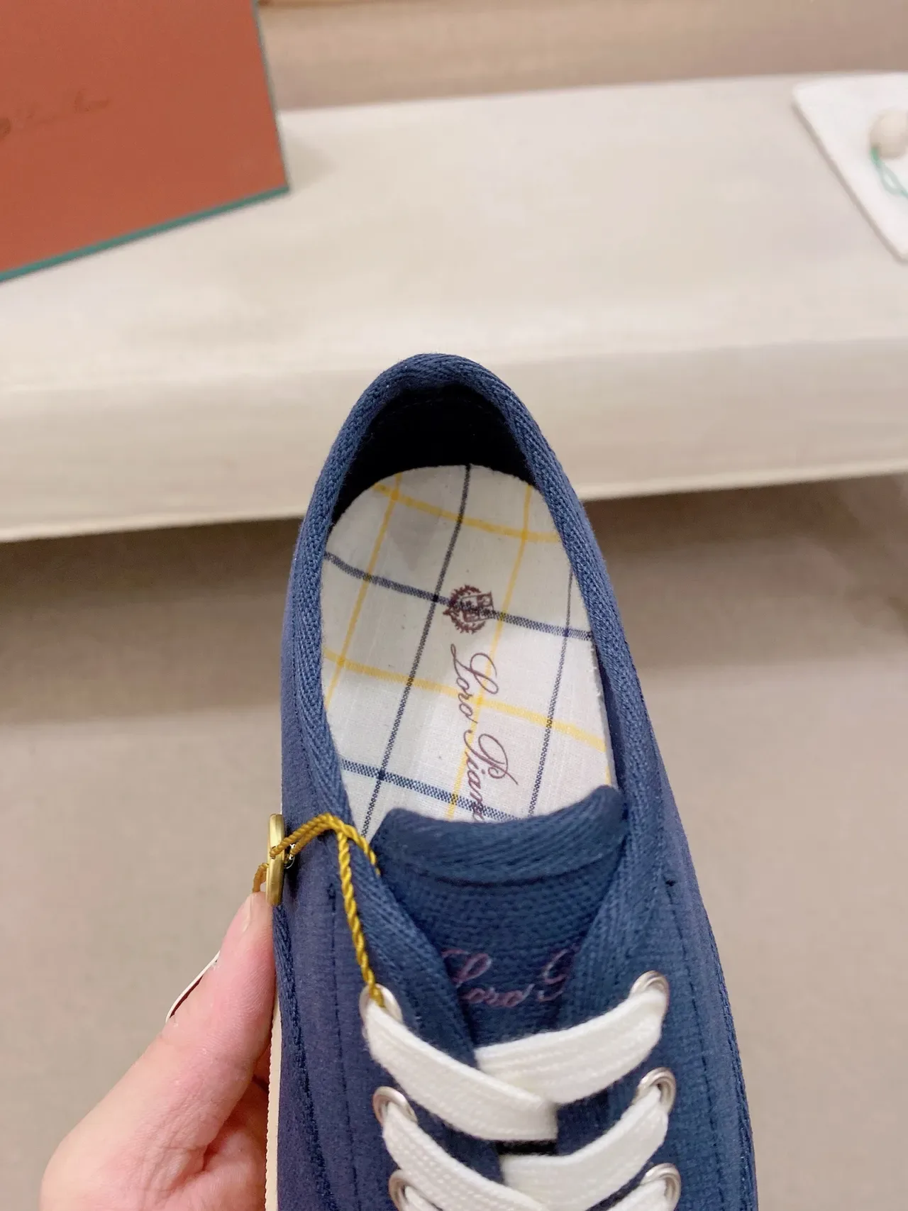 Navy Beige Upper Low-Top Canvas Shoes 4