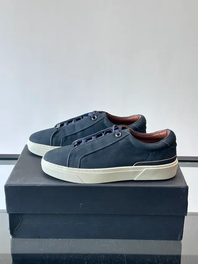 Navy Pebbled Leather Low-Top Lifestyle Sneakers 5