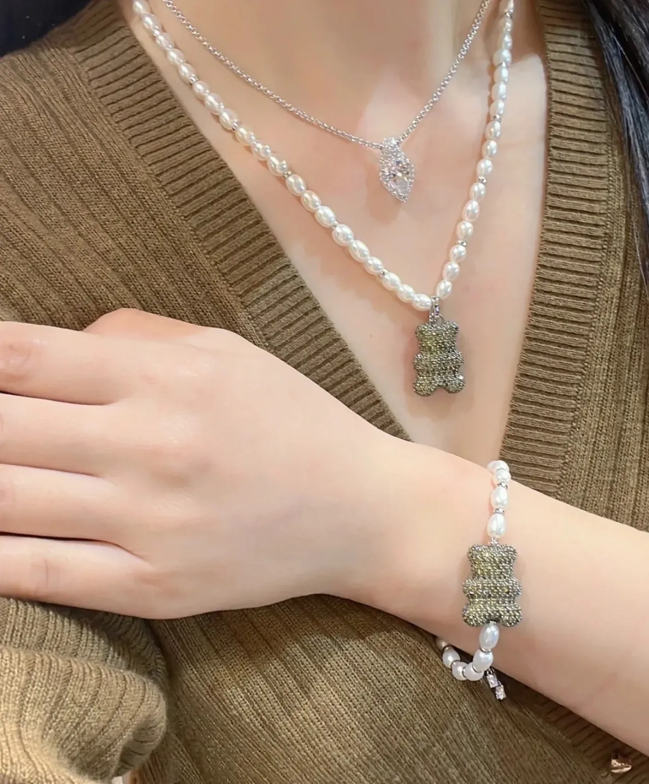 Navy White Pearl-Beaded Textured Charm Centerpiece Bracelet 2