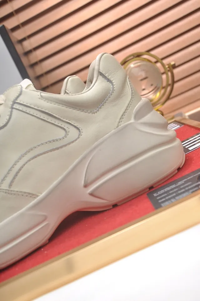 Off-White Leather Chunky Sneaker 3