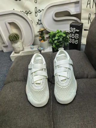 Off-White Mesh Strap Training Sneaker 10