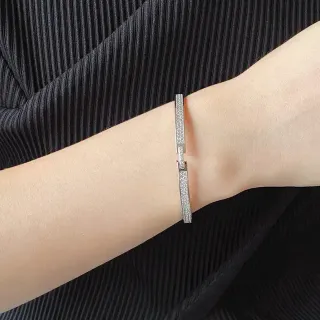 Pulsera Bangle Rectangular con Pavé y Bisagra
