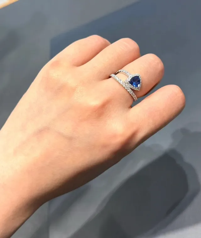 Pear-Cut Blue Gem Double-Band Pavé Diamond Ring 4