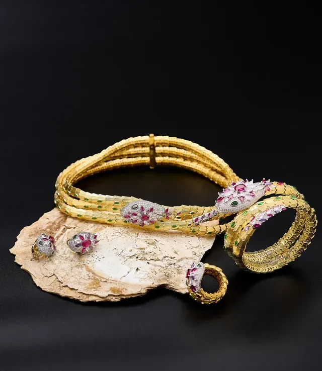 Pink Gold Floral Motif Multi-Stone Cluster Ring 3