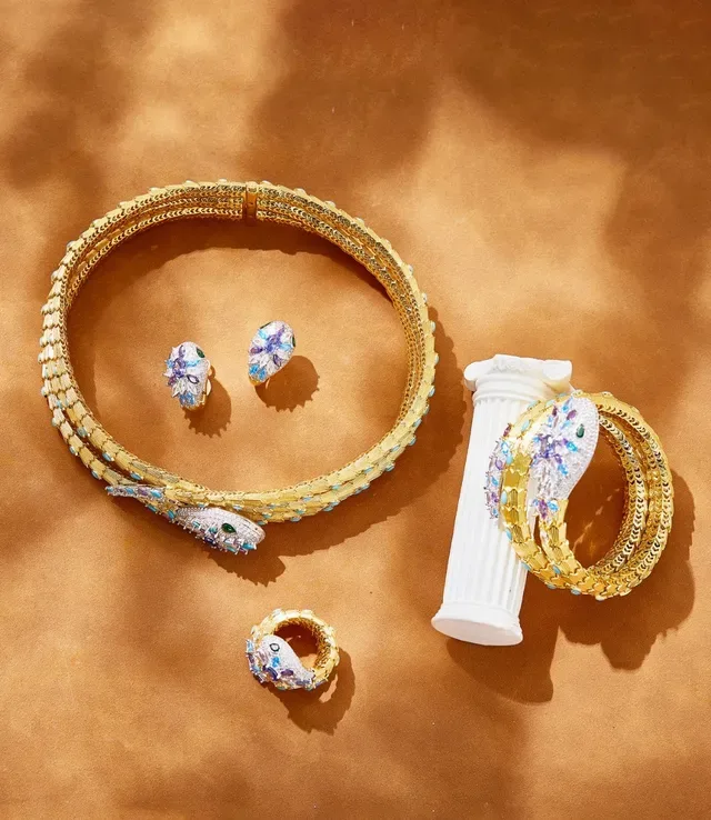 Pink Gold Floral Motif Multi-Stone Cluster Ring 4