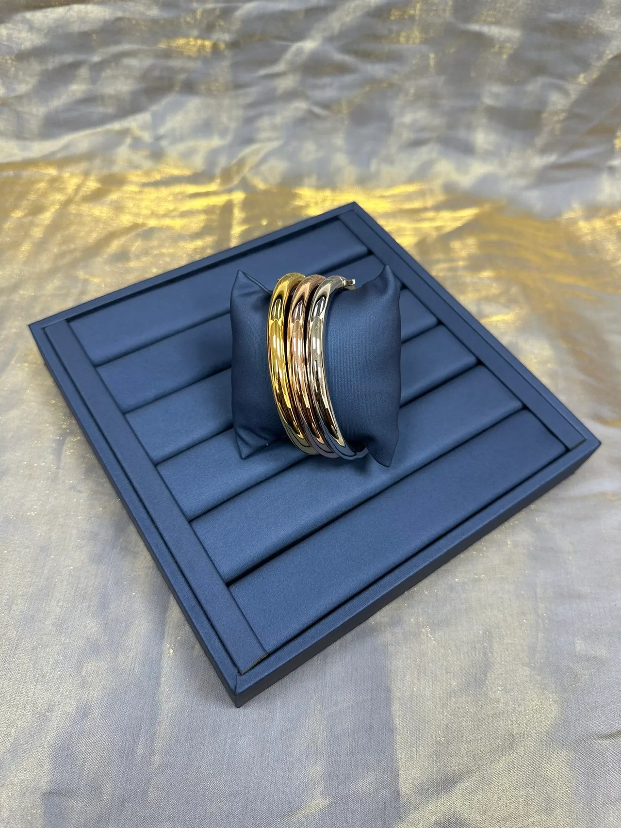 Polished Gold Minimalist Rigid Bangle Bracelet 8