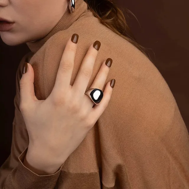 Polished Spherical Minimalist Metallic Ring 3