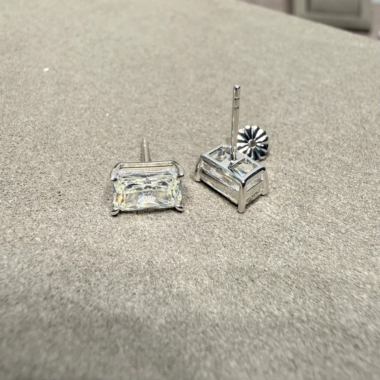Rectangular Emerald-Cut Clear Stone Four-Prong Stud Earrings 6