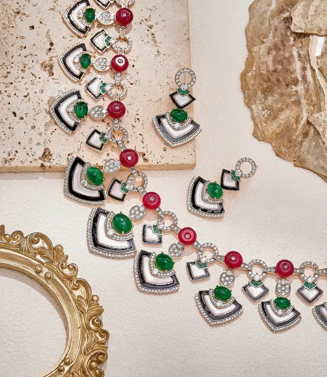 Red and Green Enamel Gemstone Pendant Necklace 2