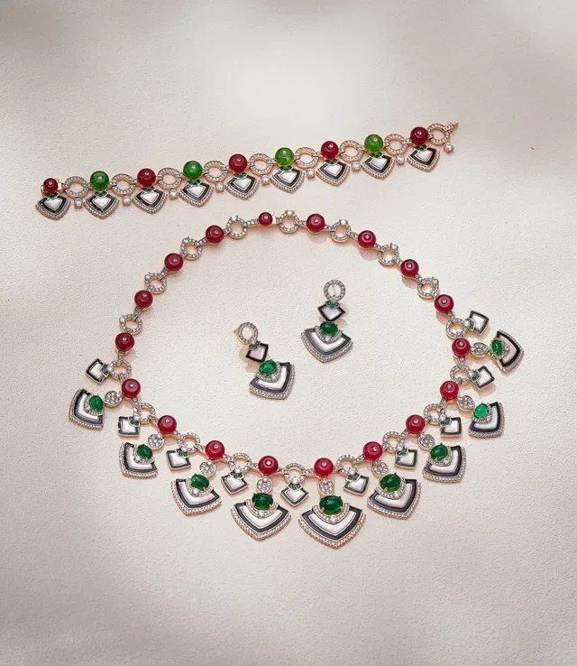 Red and Green Enamel Gemstone Pendant Necklace 3