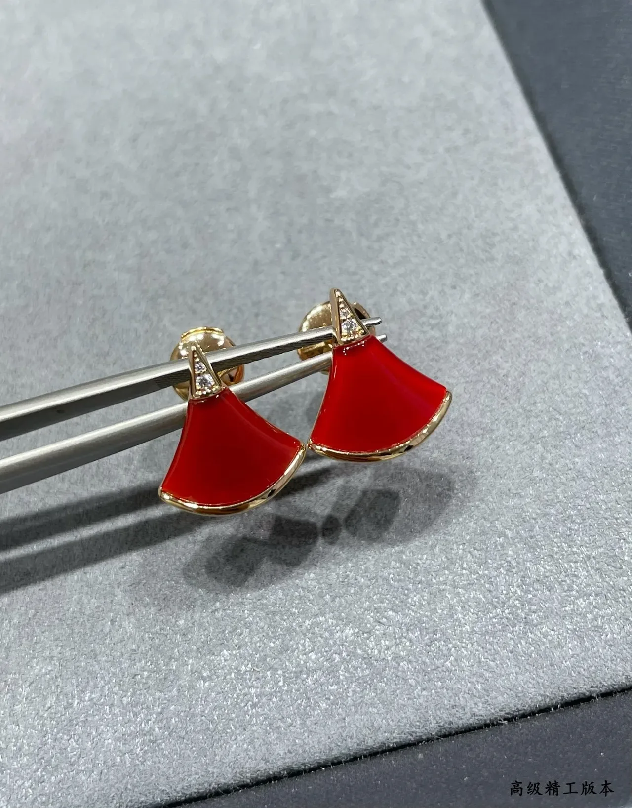 Red Enamel Fan-Shaped Gold-Tone Stud Earrings 6