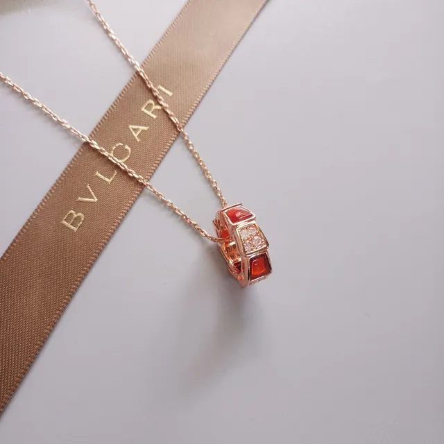 Red Gold Geometric Open-Ring Pendant Rose Tone Necklace 2