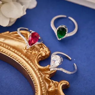 Red Green Pear-Cut Central Stone Pavé-Set Side Accents Ring