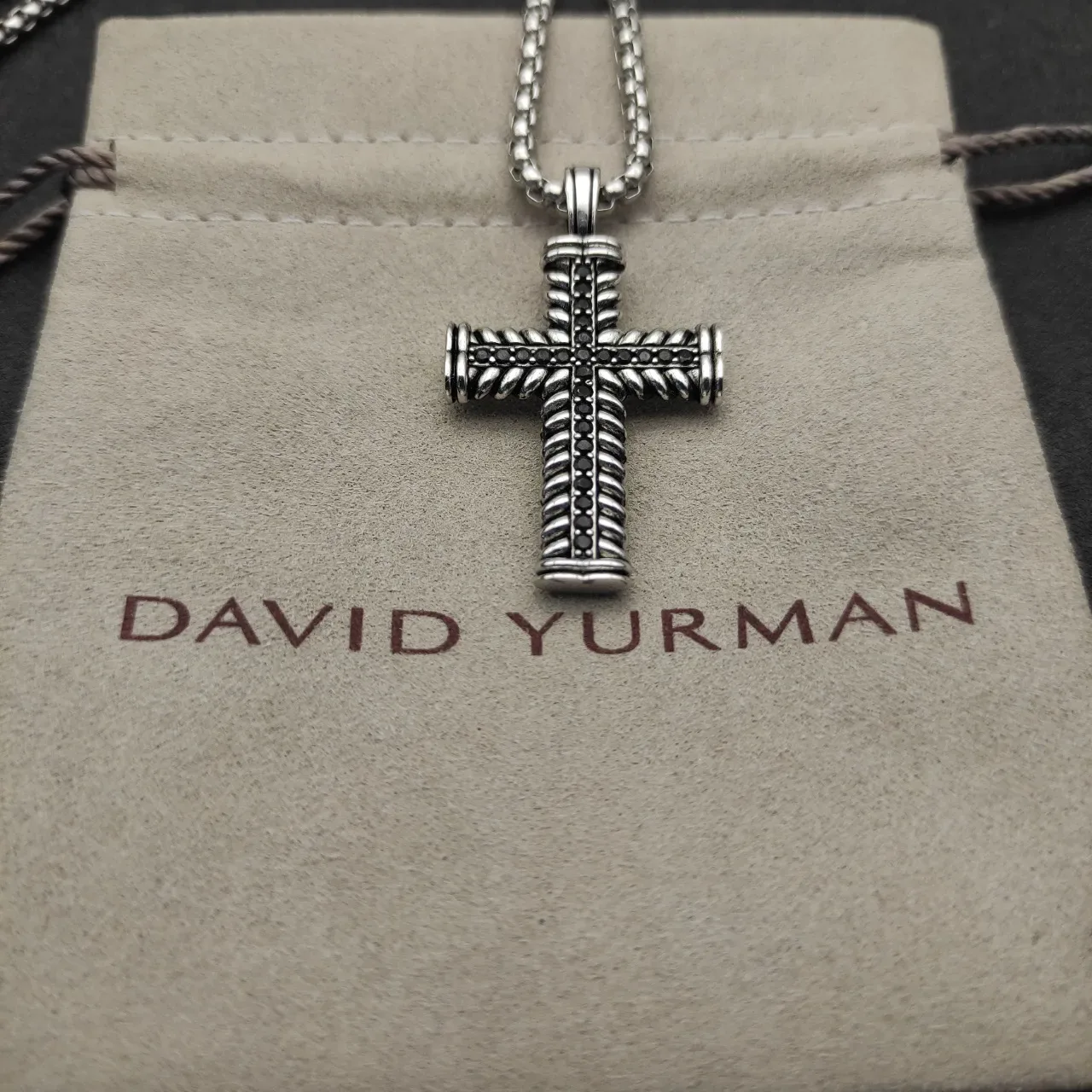 Silver Black Rope-Textured Border Stone Inlay Necklace 6