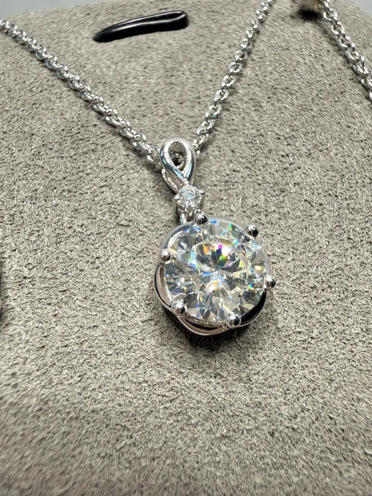 Silver Black Solitaire Pendant Round Brilliant-Cut Stone Necklace 5