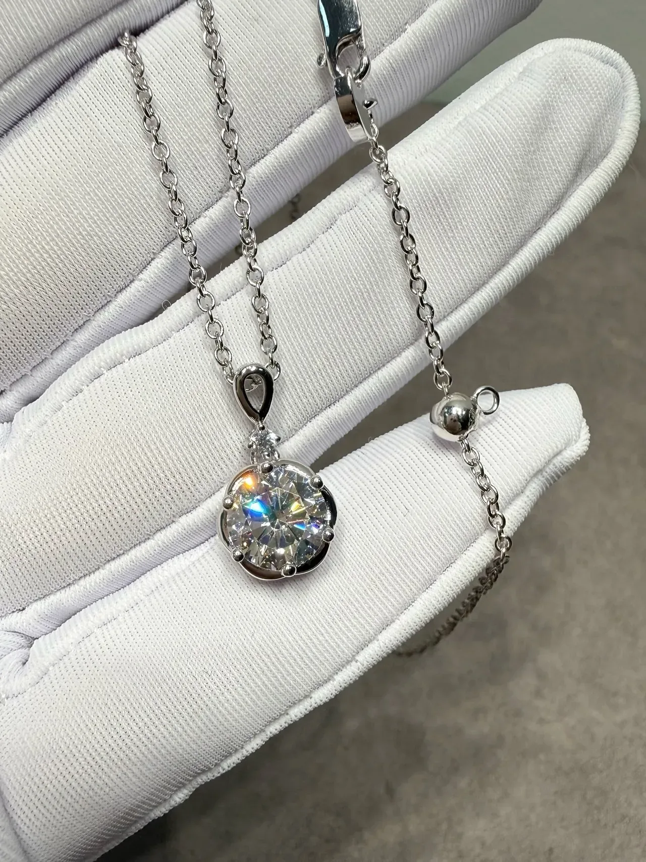 Silver Black Solitaire Pendant Round Brilliant-Cut Stone Necklace 9