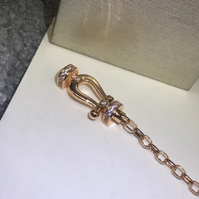 Silver Gold Clasp-Shaped Pendant Crystal-Encrusted Necklace 5