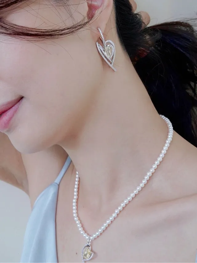 Silver Gold Heart-Shaped Double Outline Pavé-Set Stones Earrings 3