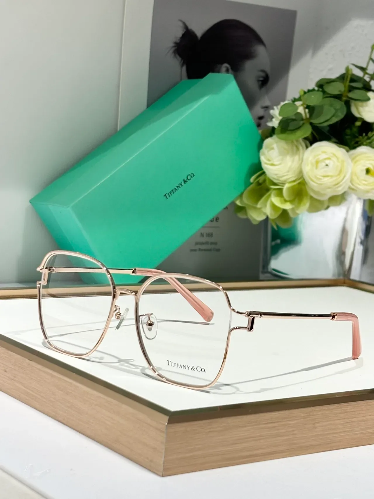 Silver Gray Geometric Metal Frame Thin Wire Construction Eyewear 3
