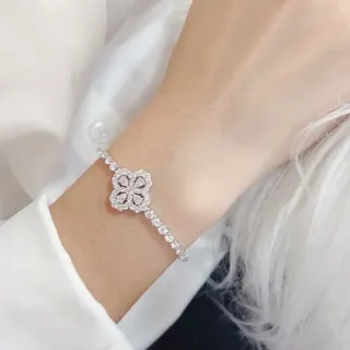 Pulsera plateada con pavé floral