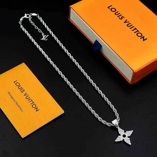 Silver-Toned Rope Chain Pavé Cross Pendant Necklace 5